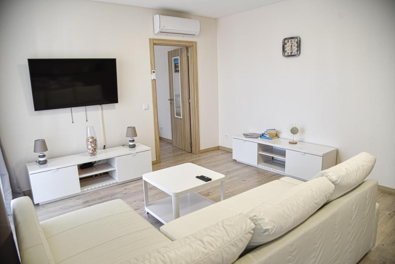 Apartamento Elegante Com Garagem E Piscina Na Praia Da Rocha Portimao Exterior photo