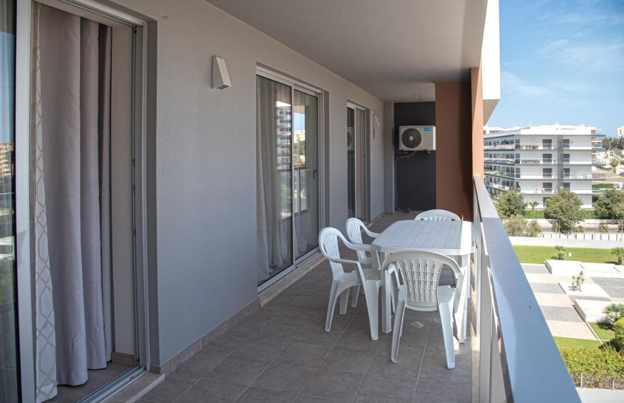 Apartamento Elegante Com Garagem E Piscina Na Praia Da Rocha Portimao Exterior photo