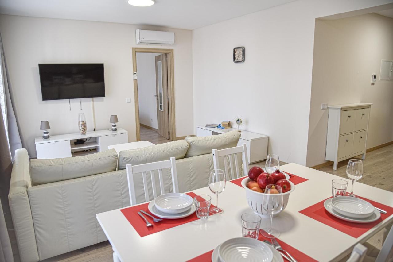 Apartamento Elegante Com Garagem E Piscina Na Praia Da Rocha Portimao Exterior photo