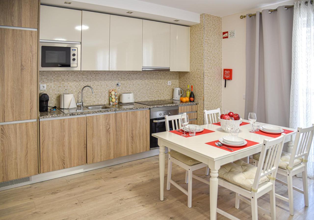 Apartamento Elegante Com Garagem E Piscina Na Praia Da Rocha Portimao Exterior photo