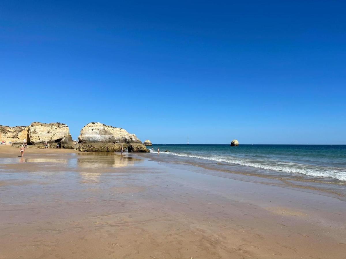 Apartamento Elegante Com Garagem E Piscina Na Praia Da Rocha Portimao Exterior photo