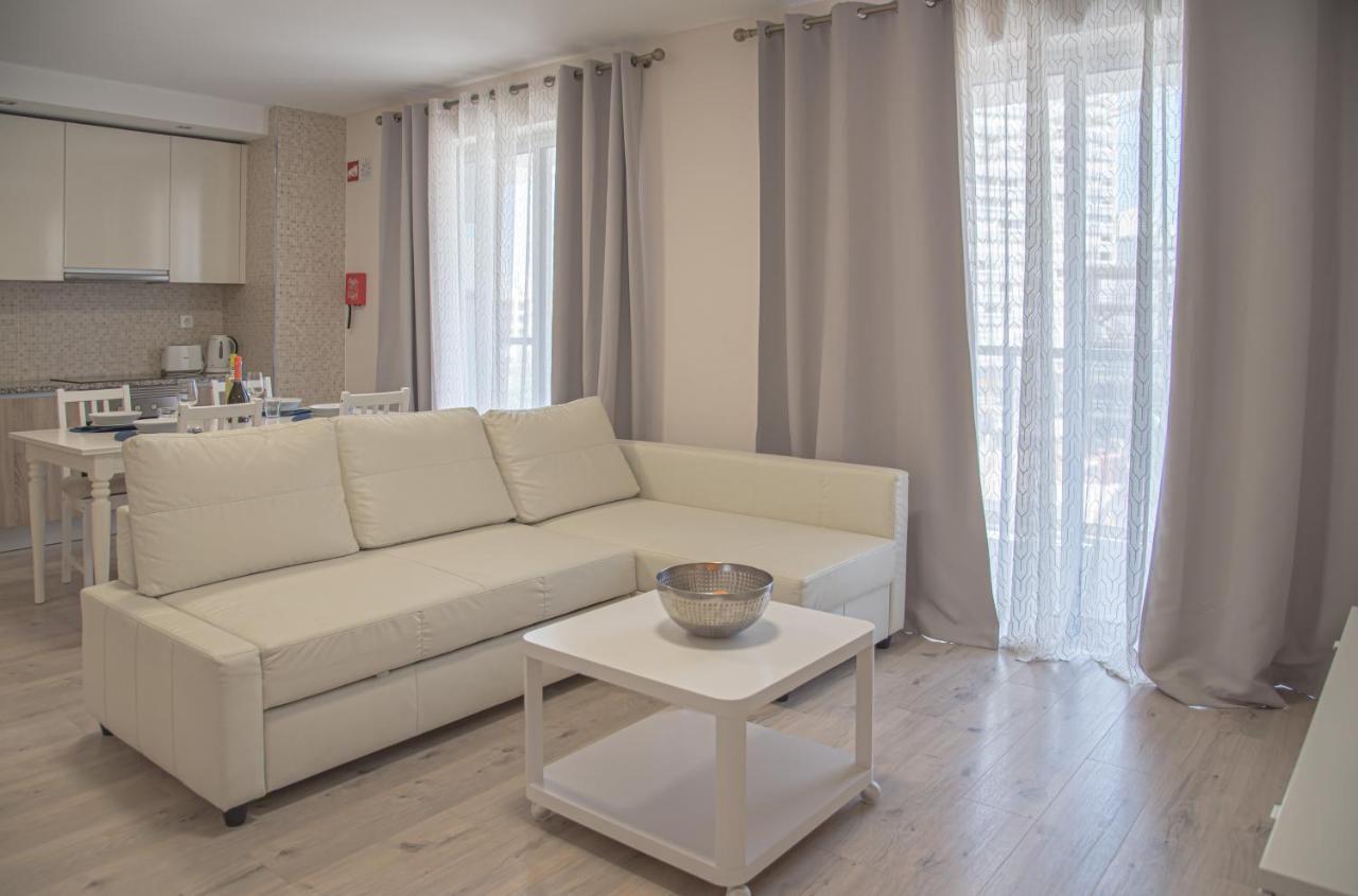 Apartamento Elegante Com Garagem E Piscina Na Praia Da Rocha Portimao Exterior photo