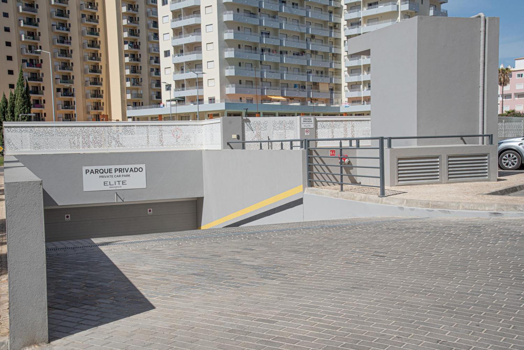 Apartamento Elegante Com Garagem E Piscina Na Praia Da Rocha Portimao Exterior photo